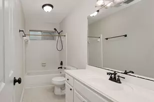 23 Lamps Glow Pl, The Woodlands, TX 77382 - Photo 14