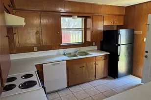 1905 10th St, Hempstead, TX 77445 - Photo 6