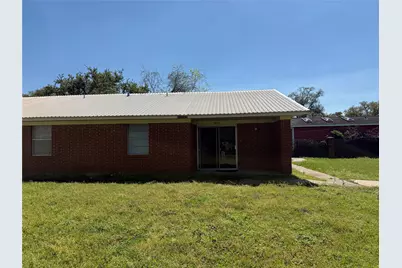 1905 10th Street, Hempstead, TX 77445 - Photo 2