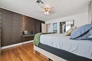 302 W Stone St, Brenham, TX 77833 - Photo 18