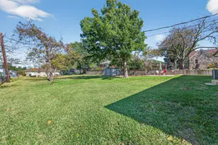 302 W Stone St, Brenham, TX 77833 - Photo 28