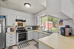 3731 Ave G 1/2, Santa Fe, TX 77510 - Photo 12