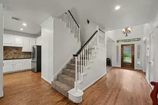 83 E Green Gables Cir, The Woodlands, TX 77382 - Photo 8