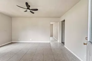9318 Bertwood St, Houston, TX 77016 - Photo 4