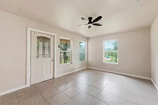 9318 Bertwood St, Houston, TX 77016 - Photo 8