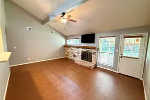 14 Sarita Rd, Angleton, TX 77515 - Photo 12