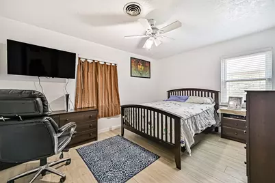 5106 Harbor Light Drive, Dickinson, TX 77539 - Photo 16