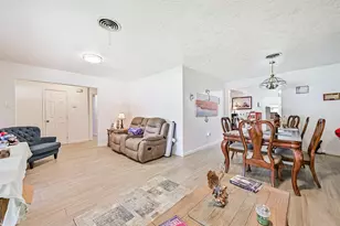 5106 Harbor Light Dr, Dickinson, TX 77539 - Photo 6