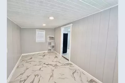 325 Texas Street, Freeport, TX 77541 - Photo 16