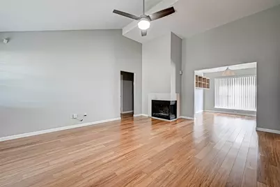 9466 Coast Bridge Street, Houston, TX 77075 - Photo 6