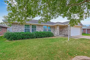9466 Coast Bridge St, Houston, TX 77075 - Photo 2