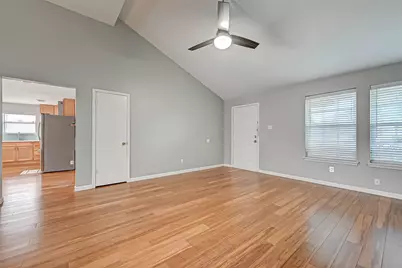 9466 Coast Bridge Street, Houston, TX 77075 - Photo 4