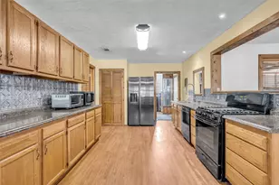 201 Magnolia Rd, Cleveland, TX 77328 - Photo 12