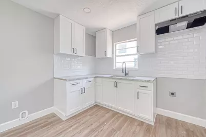 6715 Victoria Street #A, Houston, TX 77020 - Photo 32