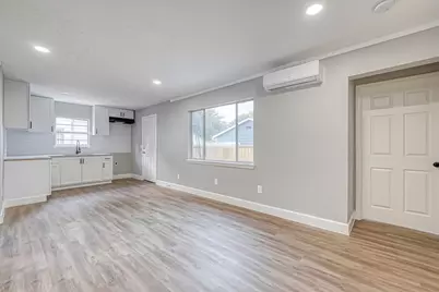 6715 Victoria Street #A, Houston, TX 77020 - Photo 10