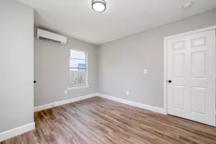 6715 Victoria St, Houston, TX 77020 - Photo 12