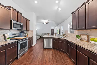 10127 Lilac Croft Lane, Richmond, TX 77406 - Photo 12