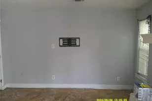 12411 W Village Dr, Houston, TX 77039 - Photo 8