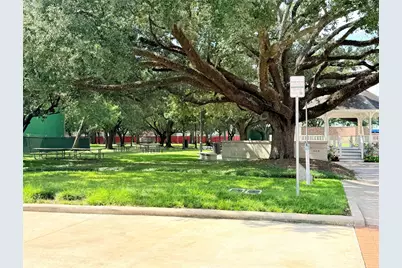 904 Lennette, Bellaire, TX 77401 - Photo 20