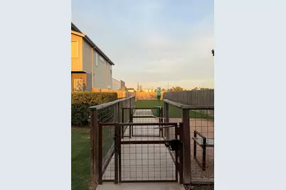 6817 Rocinante Lane, Houston, TX 77092 - Photo 4
