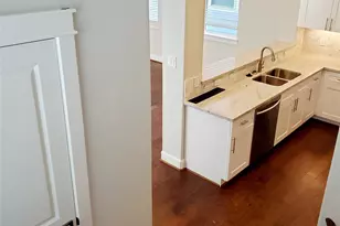 720C Link Rd, Houston, TX 77008 - Photo 14