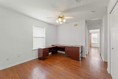 8252 Golf Green Circle, Houston, TX 77036 - Photo 10