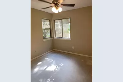 523 Gleneagles Drive, Friendswood, TX 77546 - Photo 6