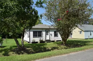 507 Peach St, Sweeny, TX 77480 - Photo 2