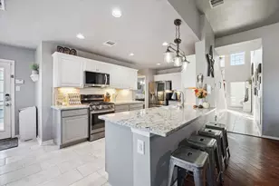 394 Hyland Ln, League City, TX 77573 - Photo 10