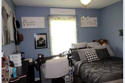303 N 9th Street, Beasley, TX 77417 - Photo 32