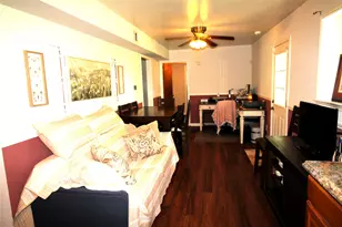 303 N 9th St, Beasley, TX 77417 - Photo 6