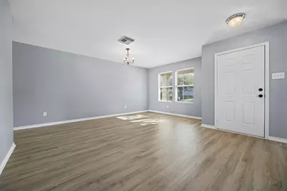 7627 Greenwood Point Drive, Cypress, TX 77433 - Photo 4