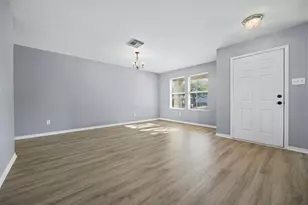 7627 Greenwood Point Dr, Cypress, TX 77433 - Photo 4