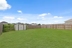 1907 Wooded Acres Dr, Humble, TX 77396 - Photo 18