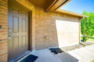 9210 Rustling Manor Ln, Richmond, TX 77407 - Photo 6