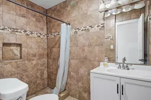 702 Redondo Dr, Houston, TX 77015 - Photo 14