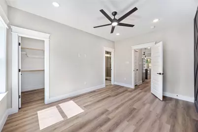 4624 Mayflower Street #A/B, Houston, TX 77033 - Photo 14