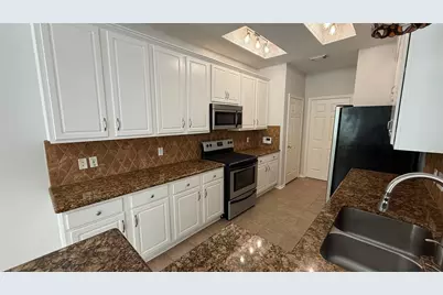 35 Ledgestone Pl, The Woodlands, TX 77382 - Photo 14