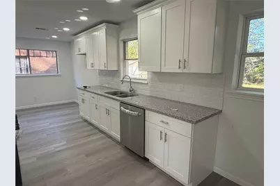 5615 Greylog Drive, Houston, TX 77048 - Photo 10