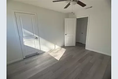 5615 Greylog Drive, Houston, TX 77048 - Photo 16