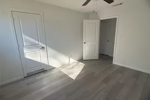 5615 Greylog Dr, Houston, TX 77048 - Photo 16