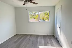 5615 Greylog Dr, Houston, TX 77048 - Photo 22
