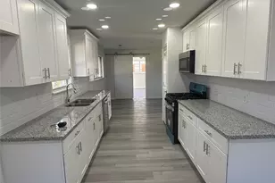 5615 Greylog Dr, Houston, TX 77048 - Photo 12
