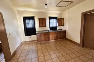 114 W 15th St, Port Arthur, TX 77640 - Photo 4