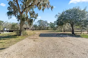 3992 County Rd 244, Brazoria, TX 77422 - Photo 22