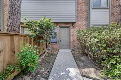 26 Willowwood Circle, The Woodlands, TX 77381 - Photo 2