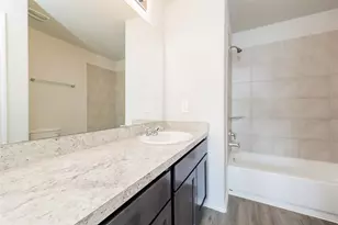 943 Imperial Heights Dr, Houston, TX 77073 - Photo 8