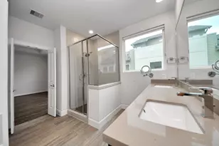 952 W 18th St, Houston, TX 77008 - Photo 30