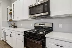 11326 Stonework Garden Ln, Houston, TX 77076 - Photo 14