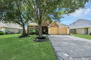 1914 Grandoak Dr, Pearland, TX 77581 - Photo 1